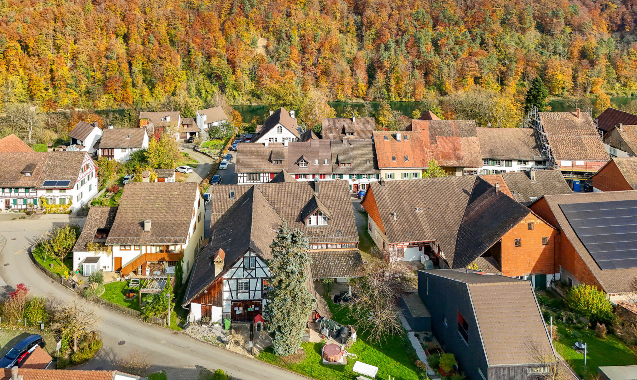 Grosszügiges und vollvermietetes Mehrfamilienhaus mit Gewerbeeinheit - 3