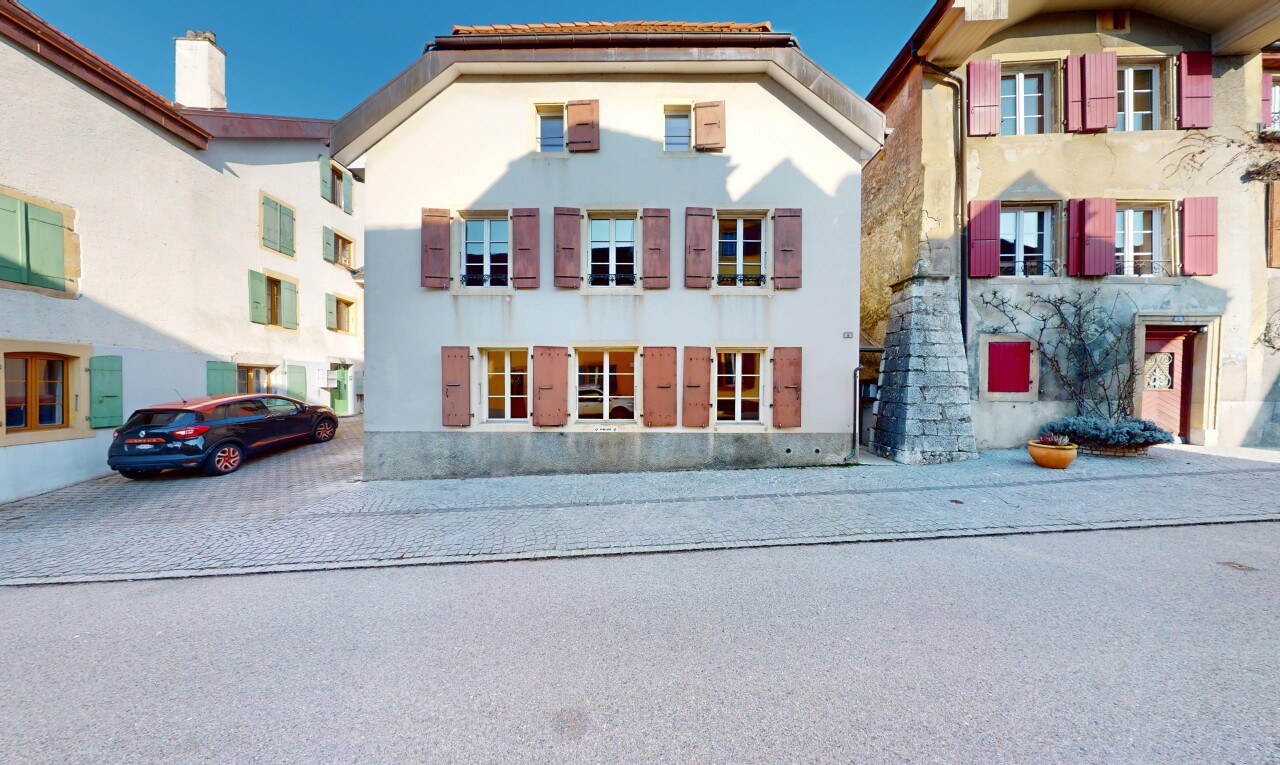 Maison plurifamiliale in à Cormondrèche - 1