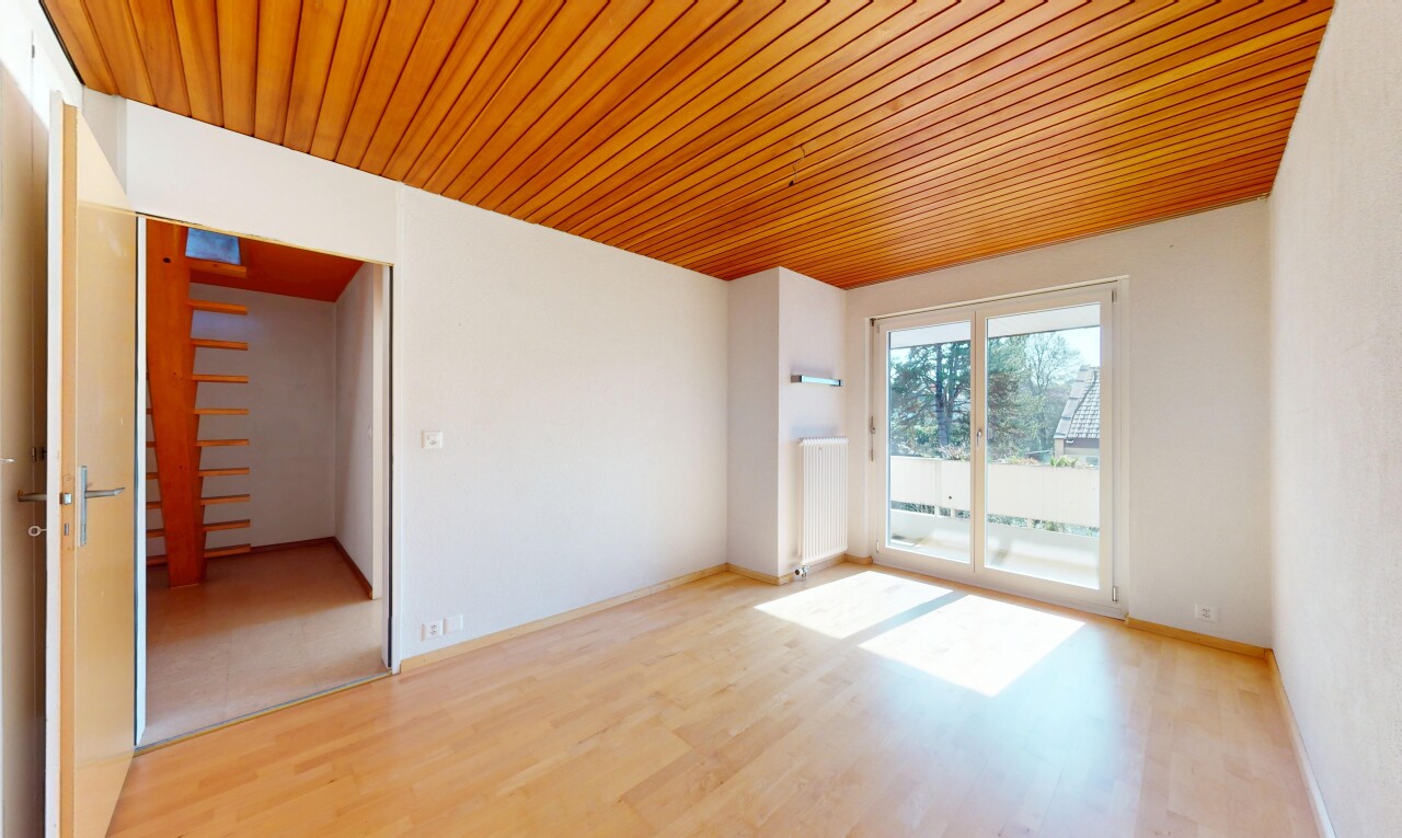 Doppelhaushälfte mit grossem Garten und viel Potenzial in Bettingen - 4