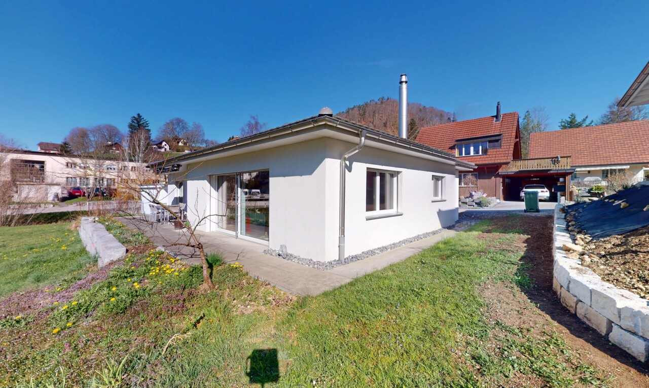 Modernes Bungalow an idyllischer Lage - 0