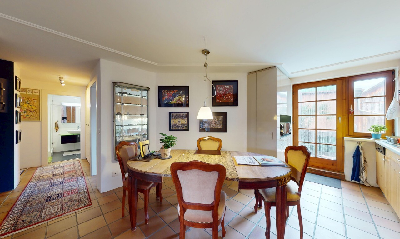 Sonnige 4.5-Zimmer Wohnung inklusive Parkplatz - 6