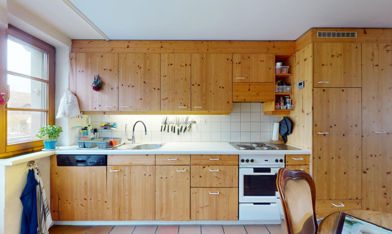 Sonnige 4.5-Zimmer Wohnung inklusive Parkplatz - 7