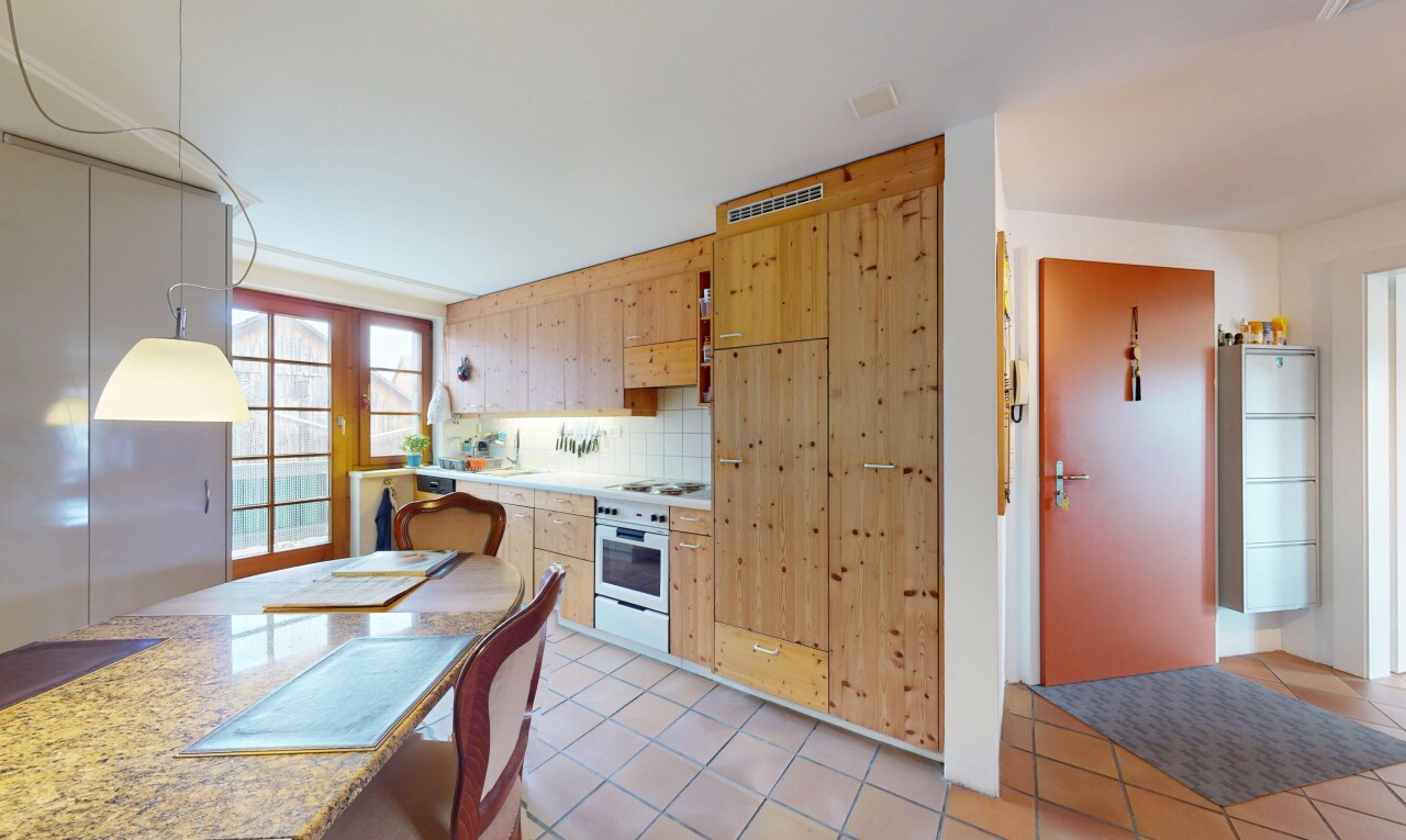 Sonnige 4.5-Zimmer Wohnung inklusive Parkplatz - 8