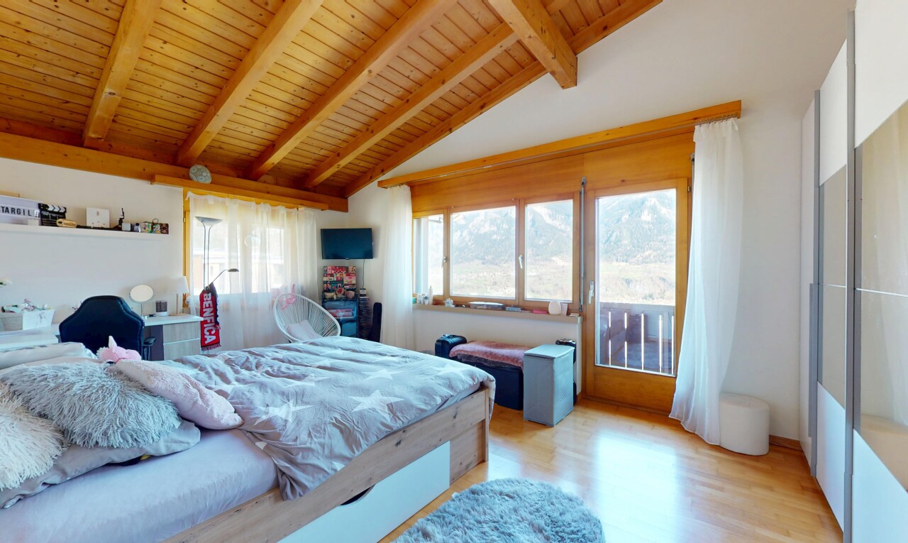 Mehrfamilienhaus mit Aussicht und Potenzial in Thusis - 4