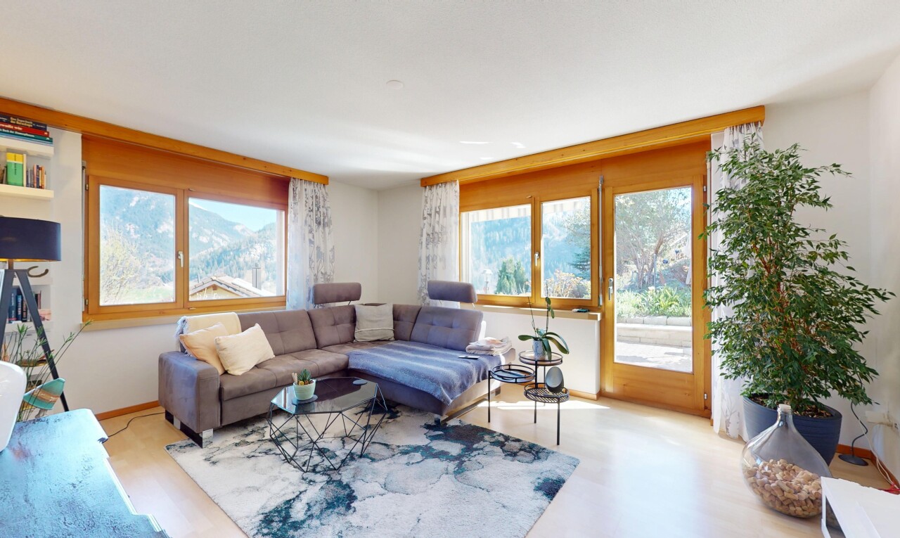 Mehrfamilienhaus mit Aussicht und Potenzial in Thusis - 8