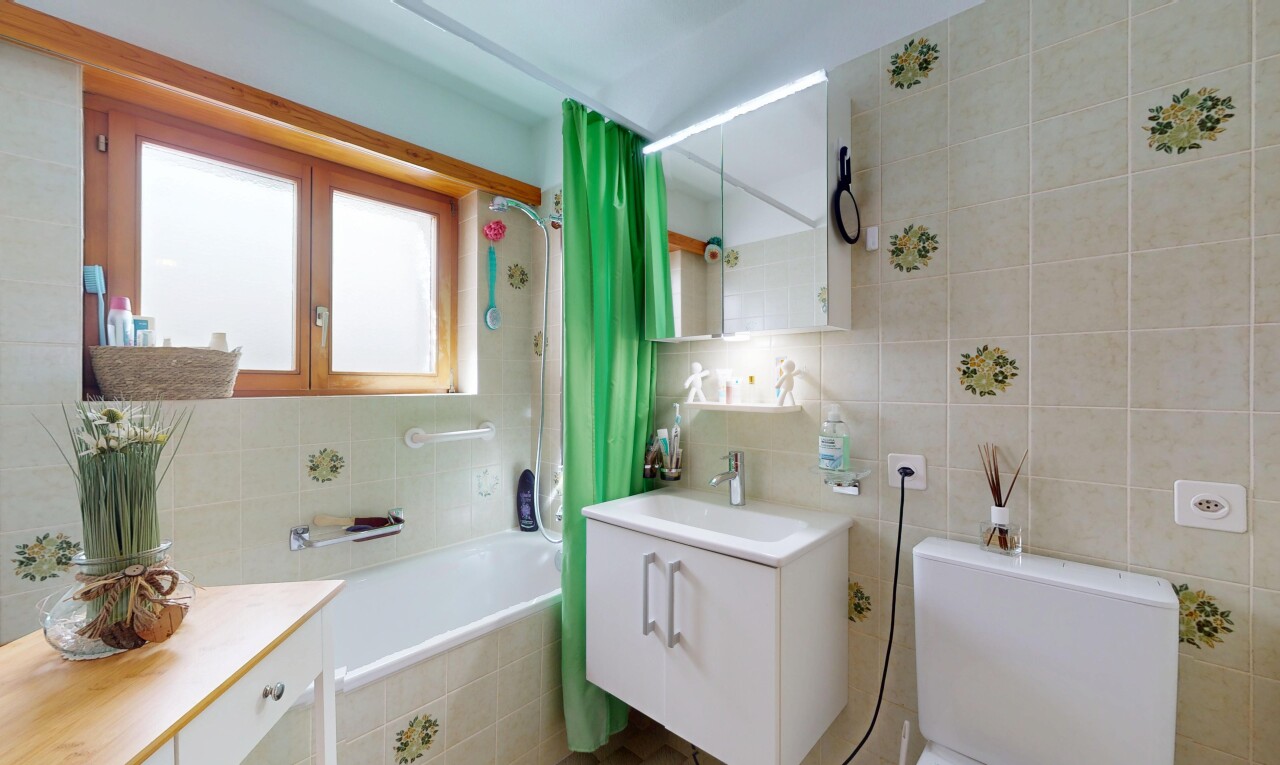 Mehrfamilienhaus mit Aussicht und Potenzial in Thusis - 11