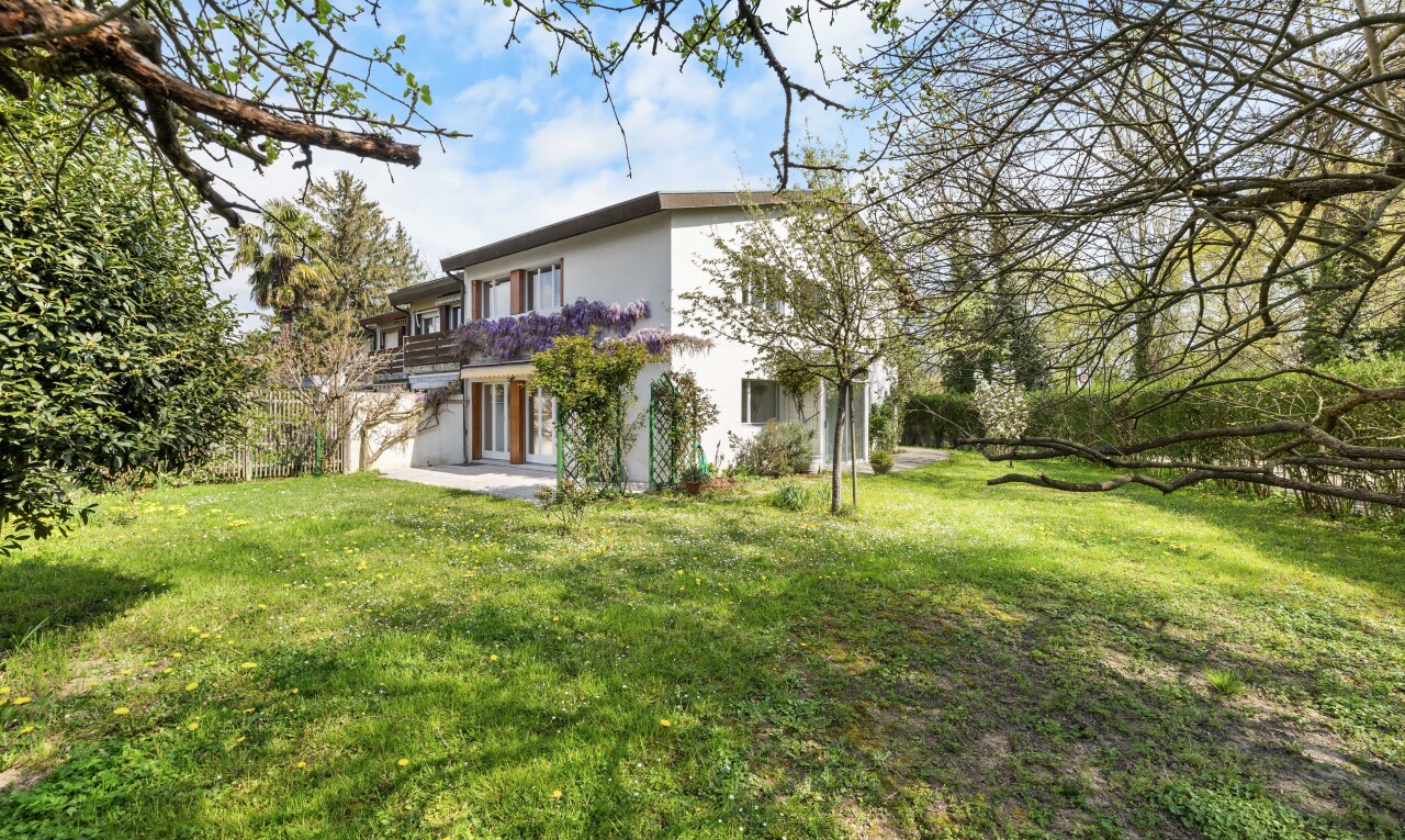 Maison mitoyenne d'angle in à Bernex - 0