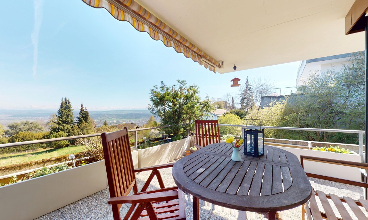 Grosszügige Terrassenwohnung mit herrlicher Aussicht in Evilard - 11