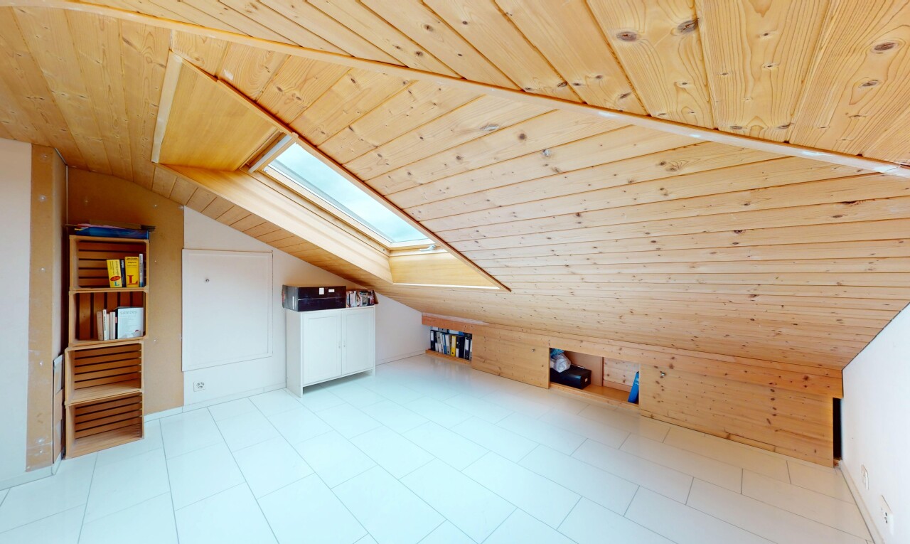 Stilvolle Maisonettewohnung mit Panoramablick und Sonnenterrasse - 8