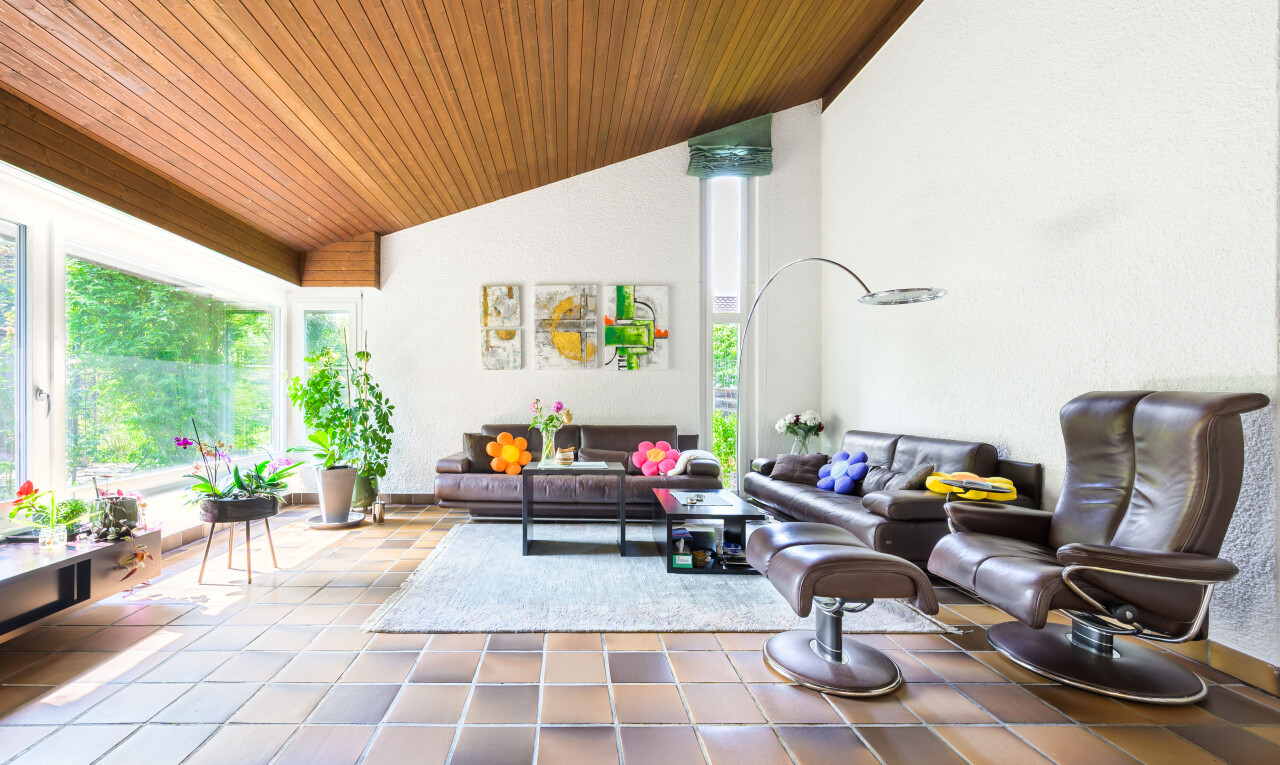 Exklusives EFH in Grabs mit Naturpool & Aussicht in Toplage - 0