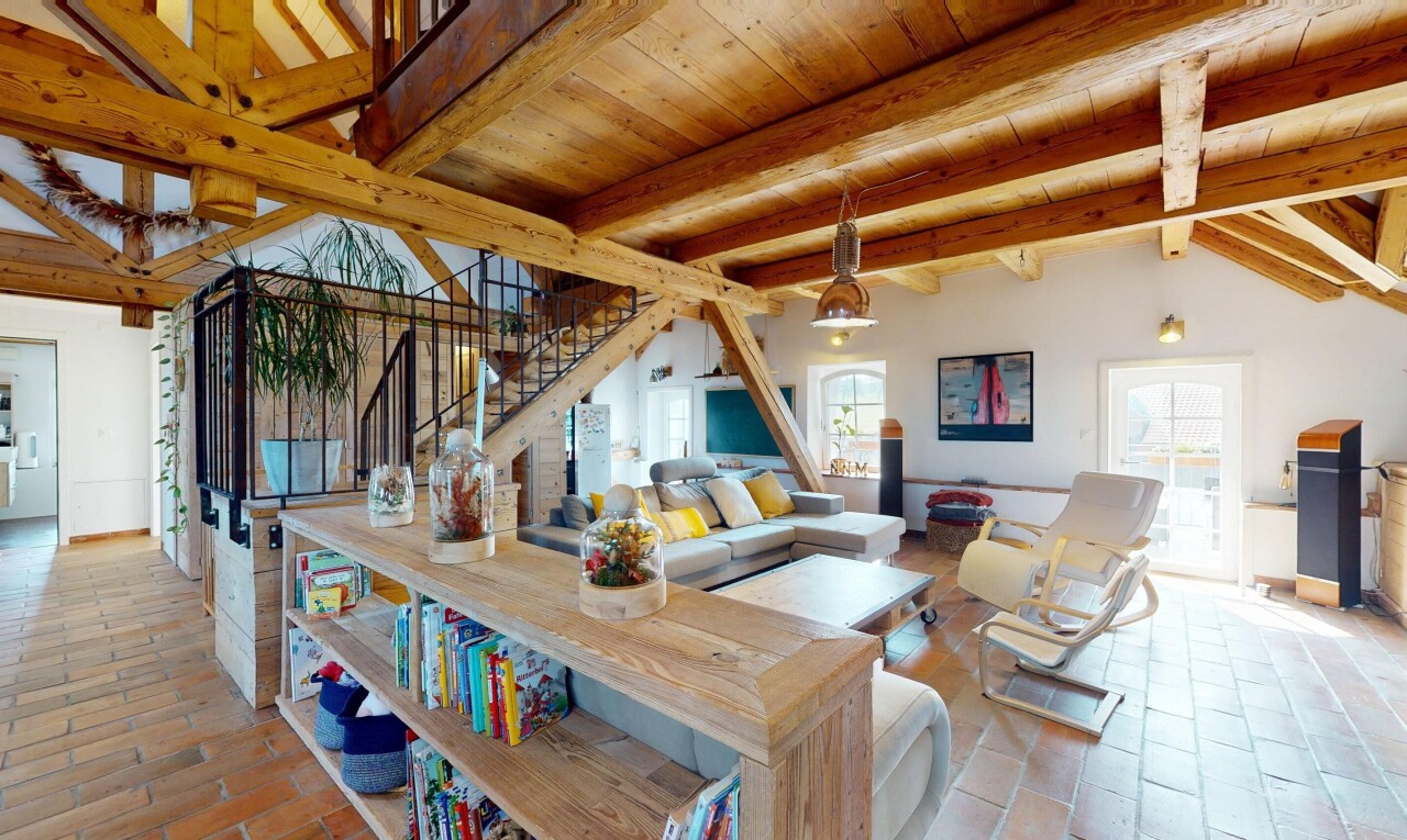 Ein einzigartiges Dachgeschoss-Juwel in einer stilvoll umgebauten - 0