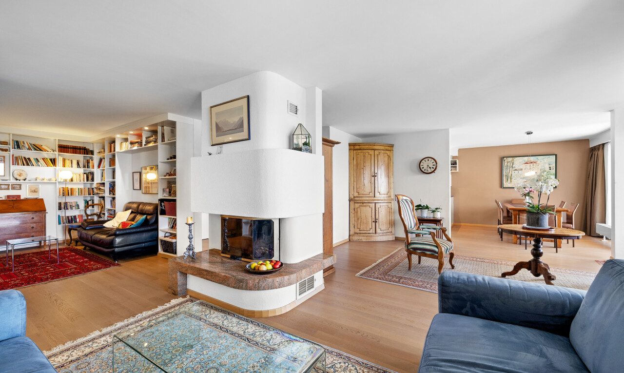 BEEINDRUCKENDE AUSSICHT, GROSSZÜGIGER GRUNDRISS UND HOCHWERTIGES WOHNU - 3