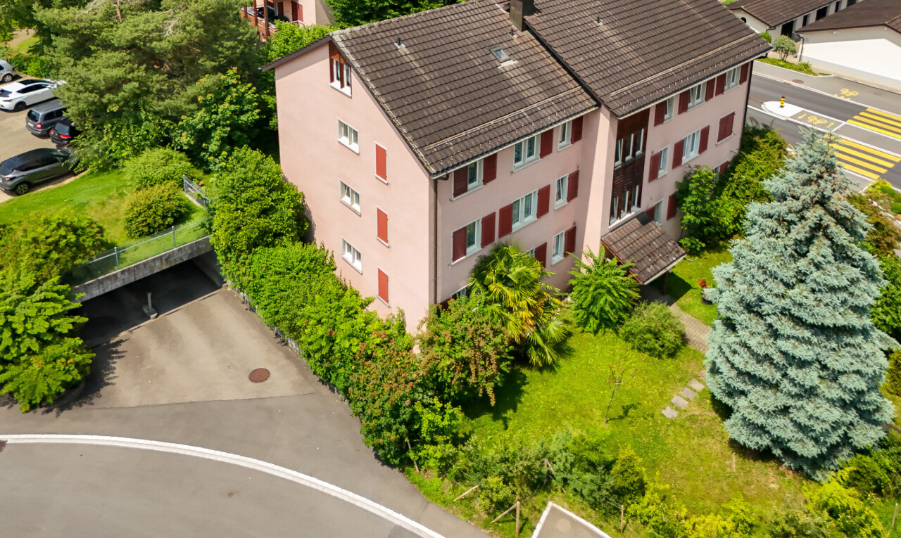 Attraktives Mehrfamilienhaus mit 6 Einheiten in Eschenbach - 0