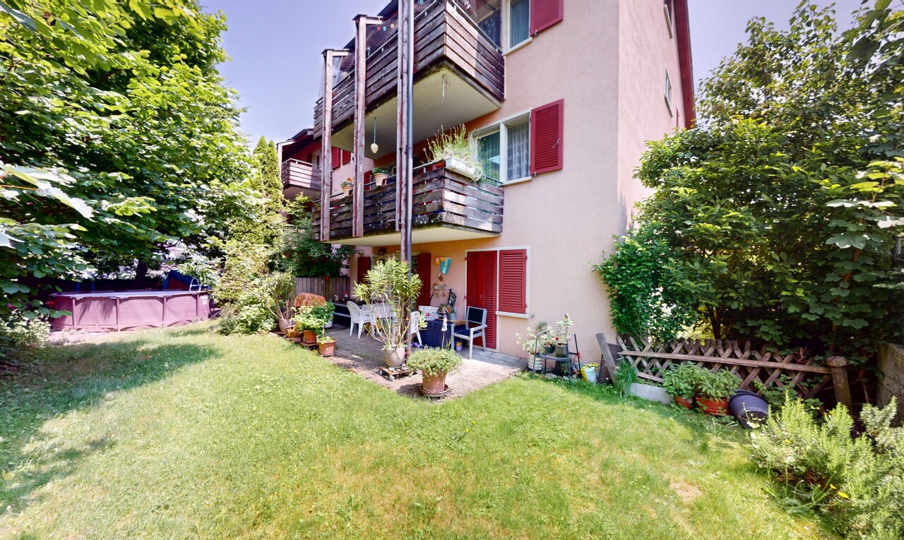 Attraktives Mehrfamilienhaus mit 6 Einheiten in Eschenbach - 2