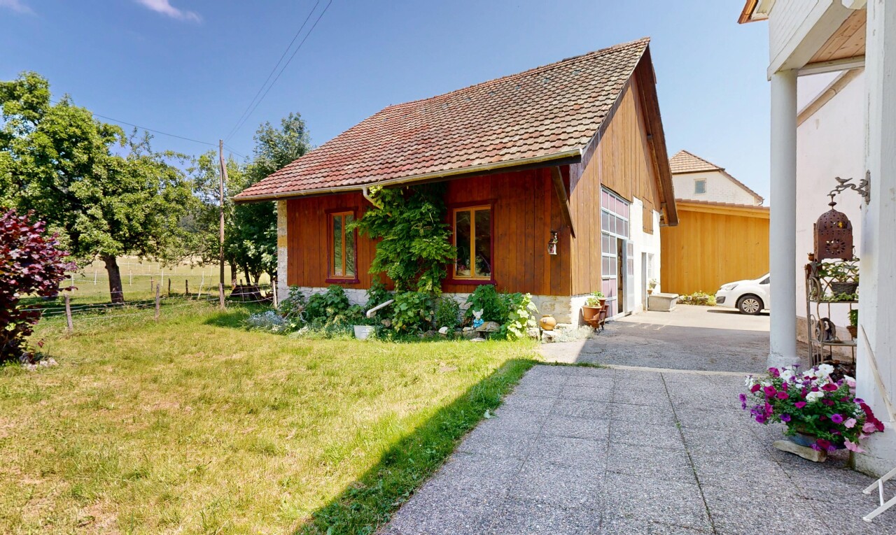 Familienhaus mit Garten - friedlicher Rahmen - 1