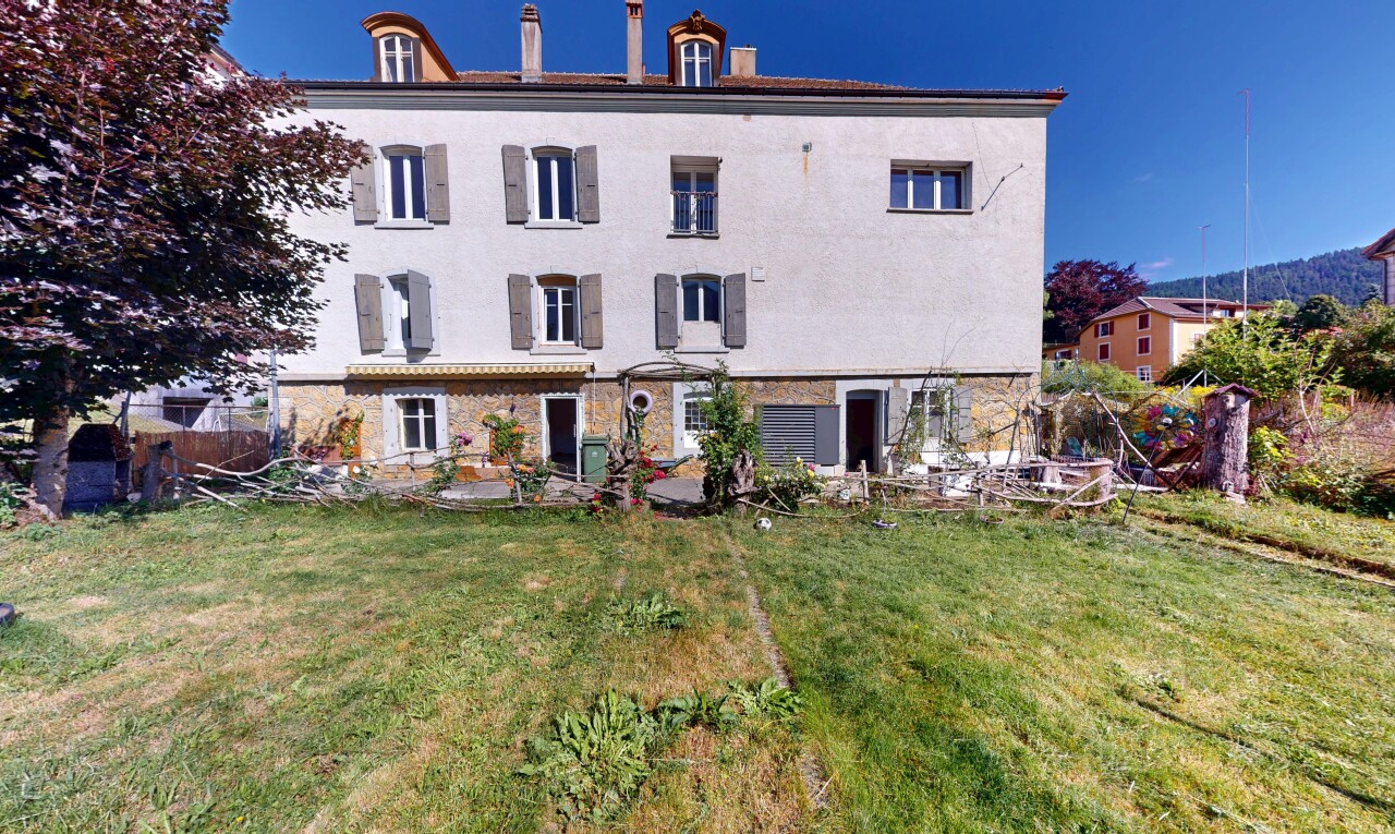 Einzigartiges Gebäude zum Renovieren – Lichtdurchflutetes Anwesen mit - 3