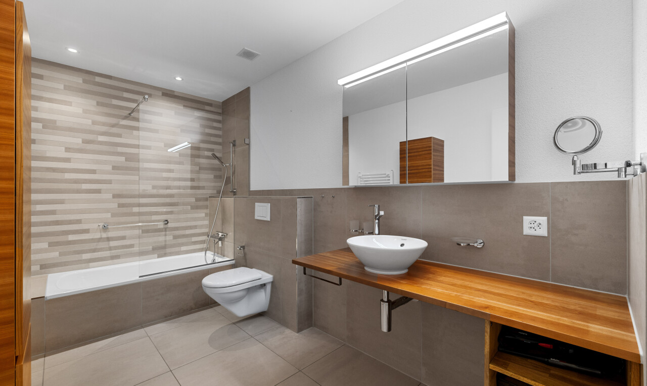 Mehr als nur Wohnen: Lifestyle-Refugium mit Bauparzelle als Garten - 11