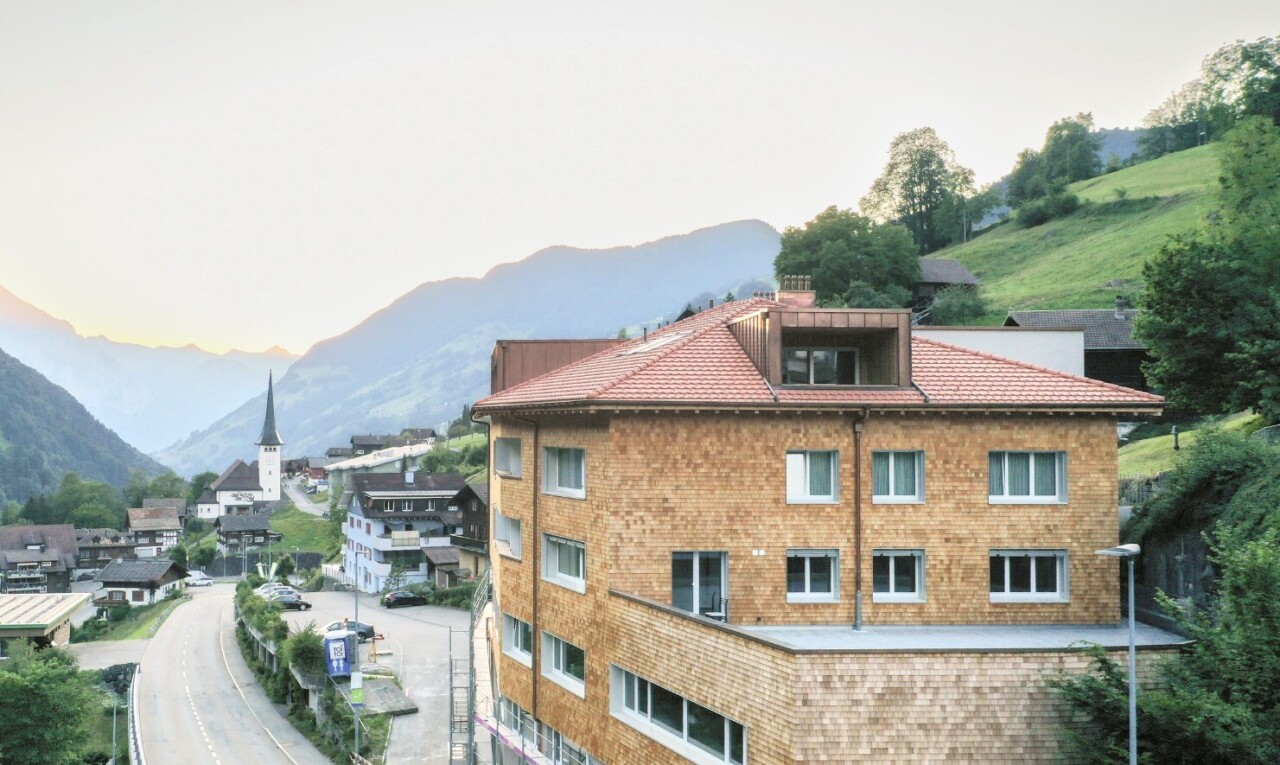 Attikawohnung mit Aussicht in Spiringen - 2