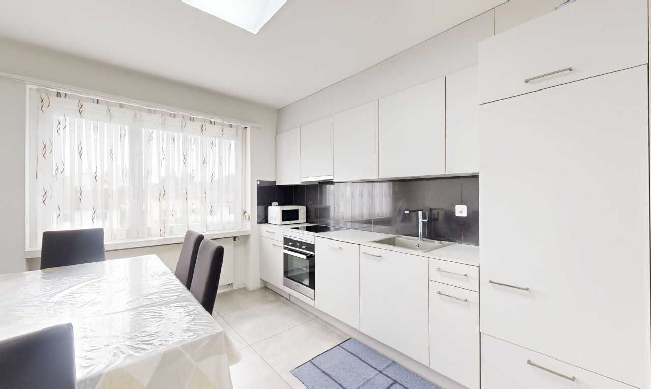 Gepflegte 4.5-Zimmerwohnung mit Garagenbox (im Baurecht) - 0