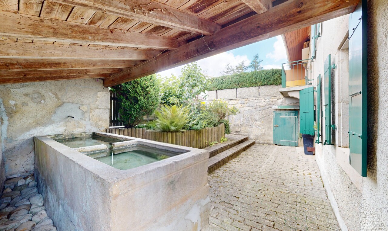 Maison mitoyenne d'angle in à St-George - 4