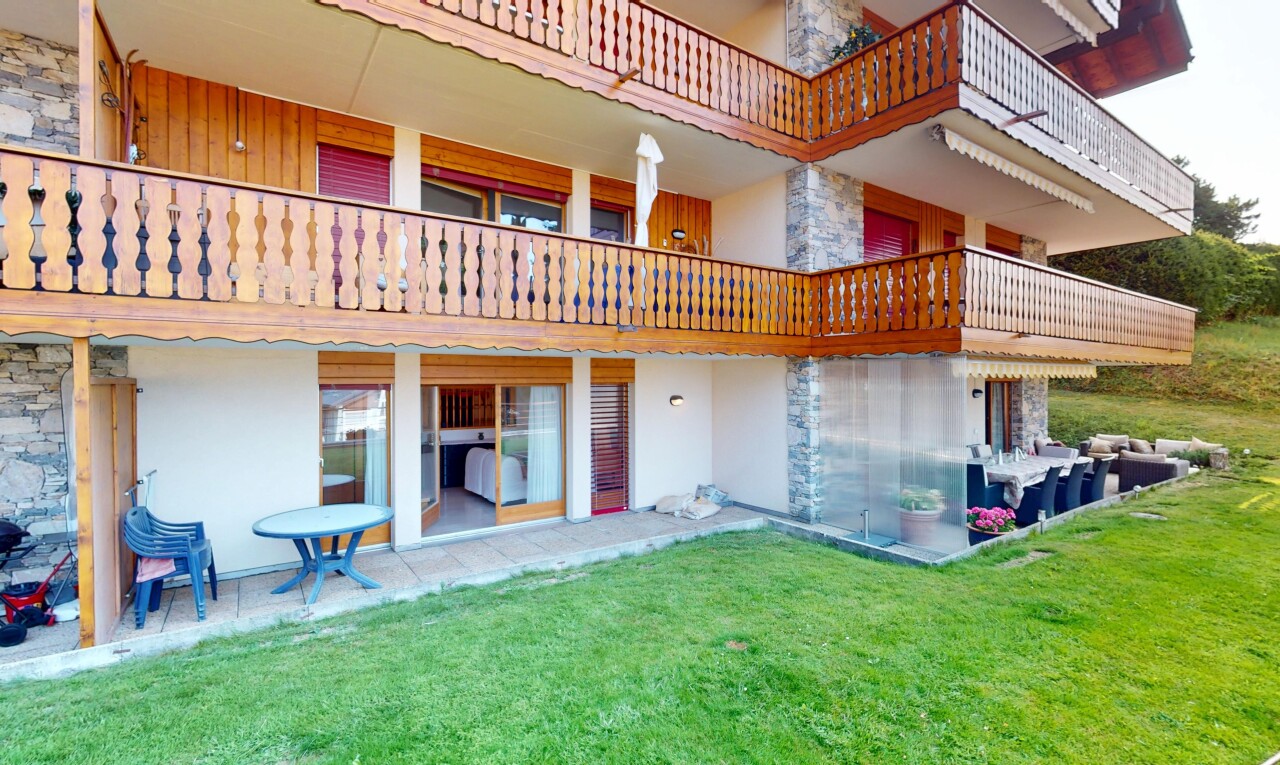 2,5-Zimmer-Gartenwohnung mit Hallenbad - 9