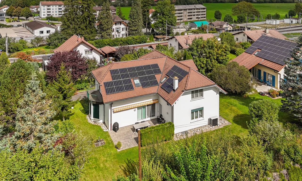 Splendide maison familiale avec grands volumes et jardin exposé sud! - 0
