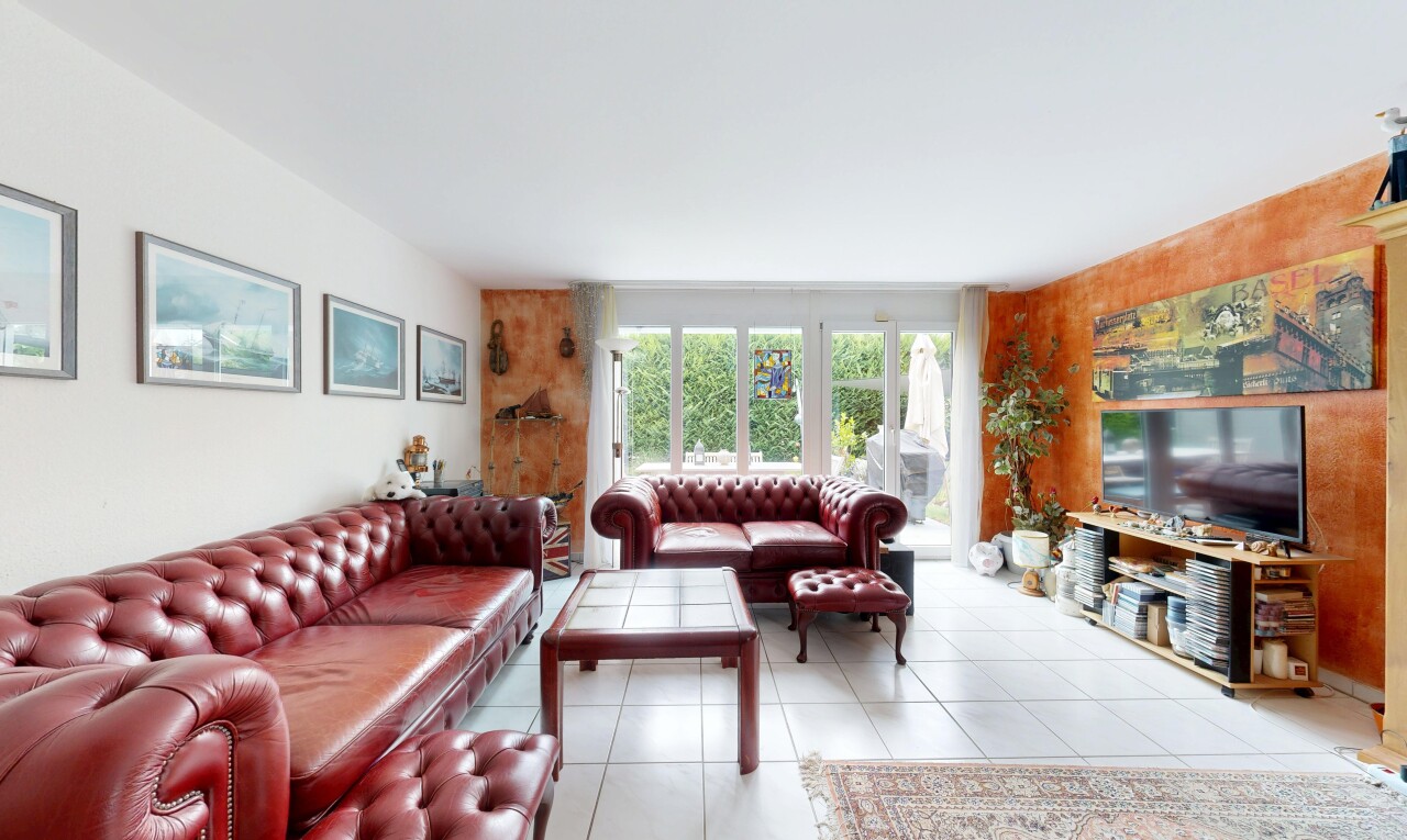 Gepflegtes 5-Zimmer Doppel-EFH mit pflegeleichtem Garten - 2