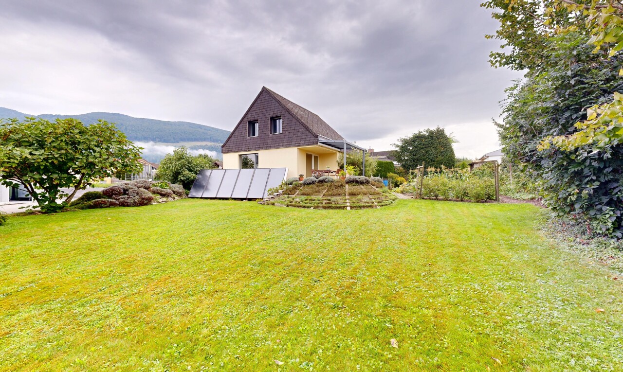 Ihr Familientraum an ruhiger Lage mit Bauland - 0