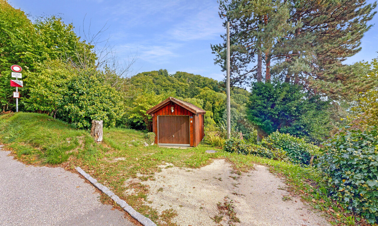 BAULAND MIT PROJEKT FÜR 2 WOHNEINHEITEN + GRÜNFLÄCHE - 9