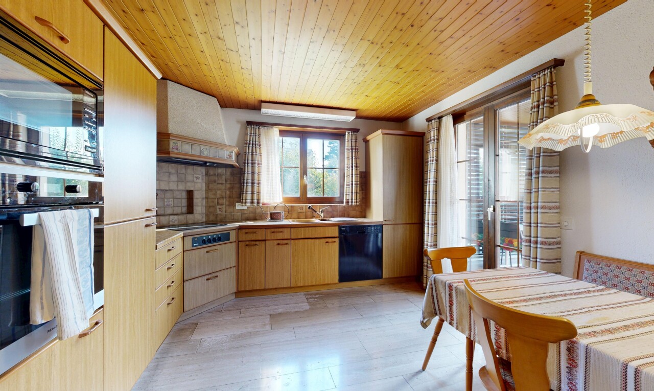 Charmantes 5.5-Zimmer-Haus mit viel Platz und idyllischem Garten - 7