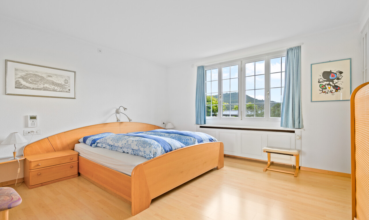 12-Zimmer-Haus mit Gartenoase und viel Raum - 4