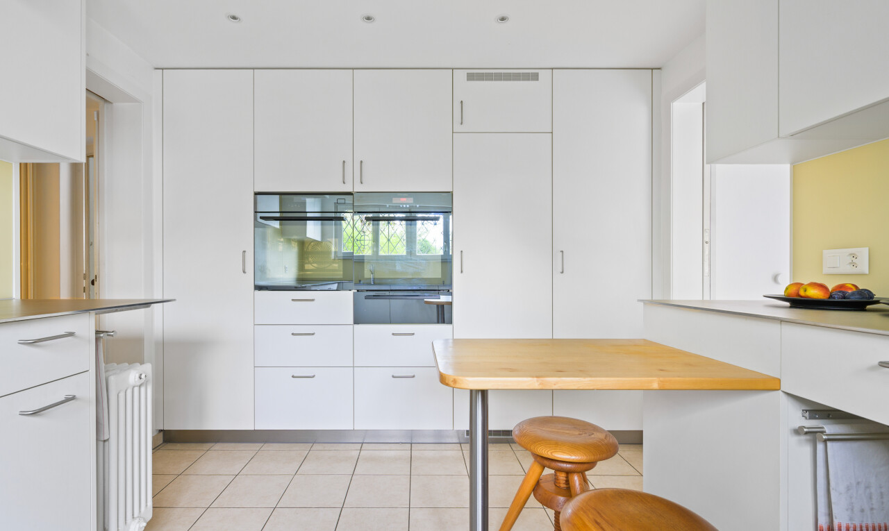 12-Zimmer-Haus mit Gartenoase und viel Raum - 7