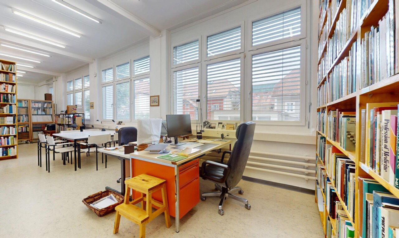 Helles Gebäude mit großem Ausbau- und Renditepotenzial - 8