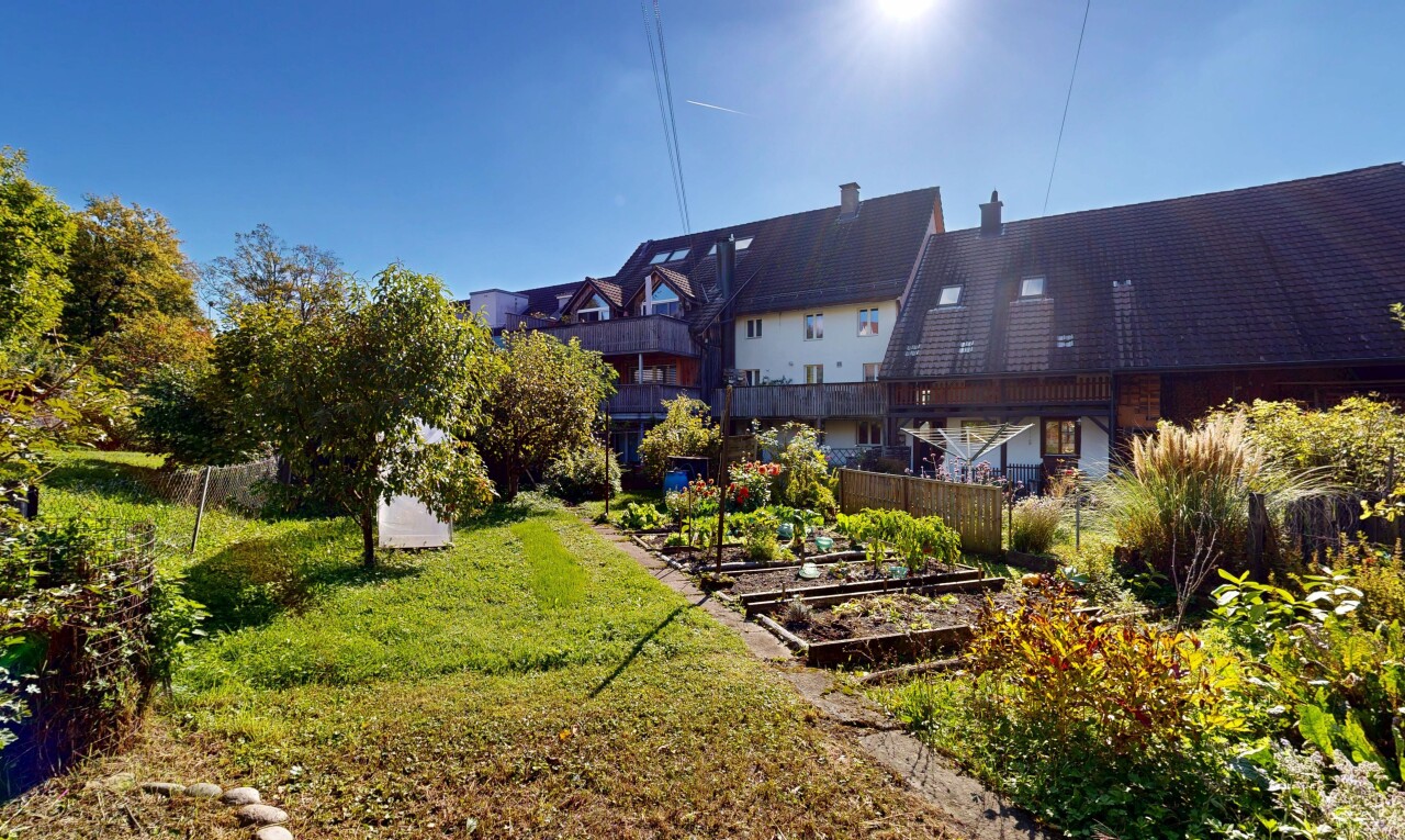 Charmantes 4-Zimmer-Haus mit grossem separatem Garten - 9