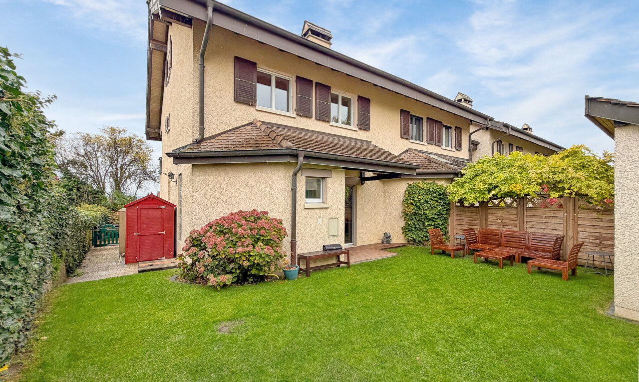 Maison mitoyenne d'angle in à Founex - 1