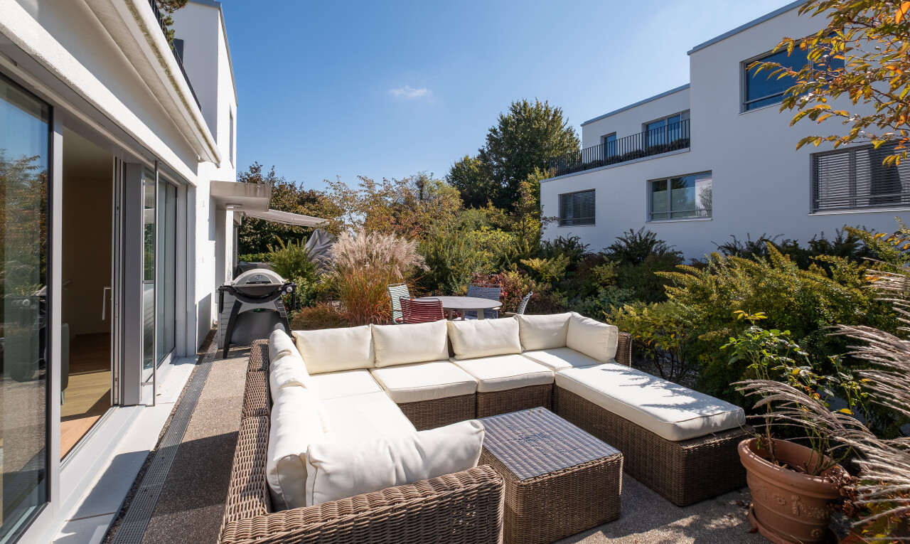 Attraktive 5.5-Zimmer-Maisonette-Gartenwohnung - 2