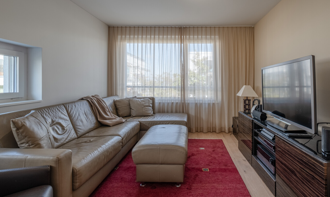 Attraktive 5.5-Zimmer-Maisonette-Gartenwohnung - 8