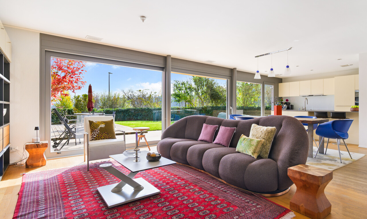 Exklusive Doppelhaushälfte mit Garten und Weitblick in Reinach - 8
