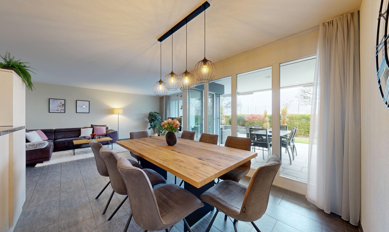 Attraktives Lebensgefühl in Cham -  Lichtdurchflutete​ Gartenwohnung - 1