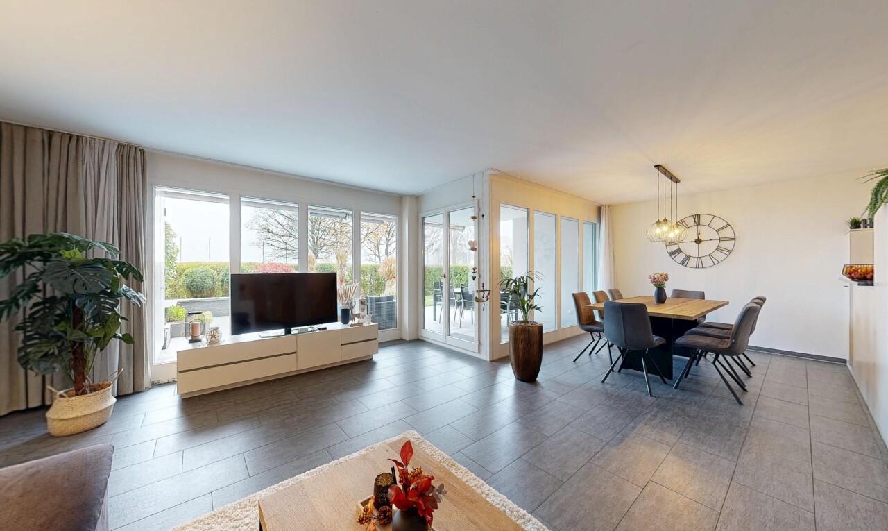 Attraktives Lebensgefühl in Cham -  Lichtdurchflutete​ Gartenwohnung - 2