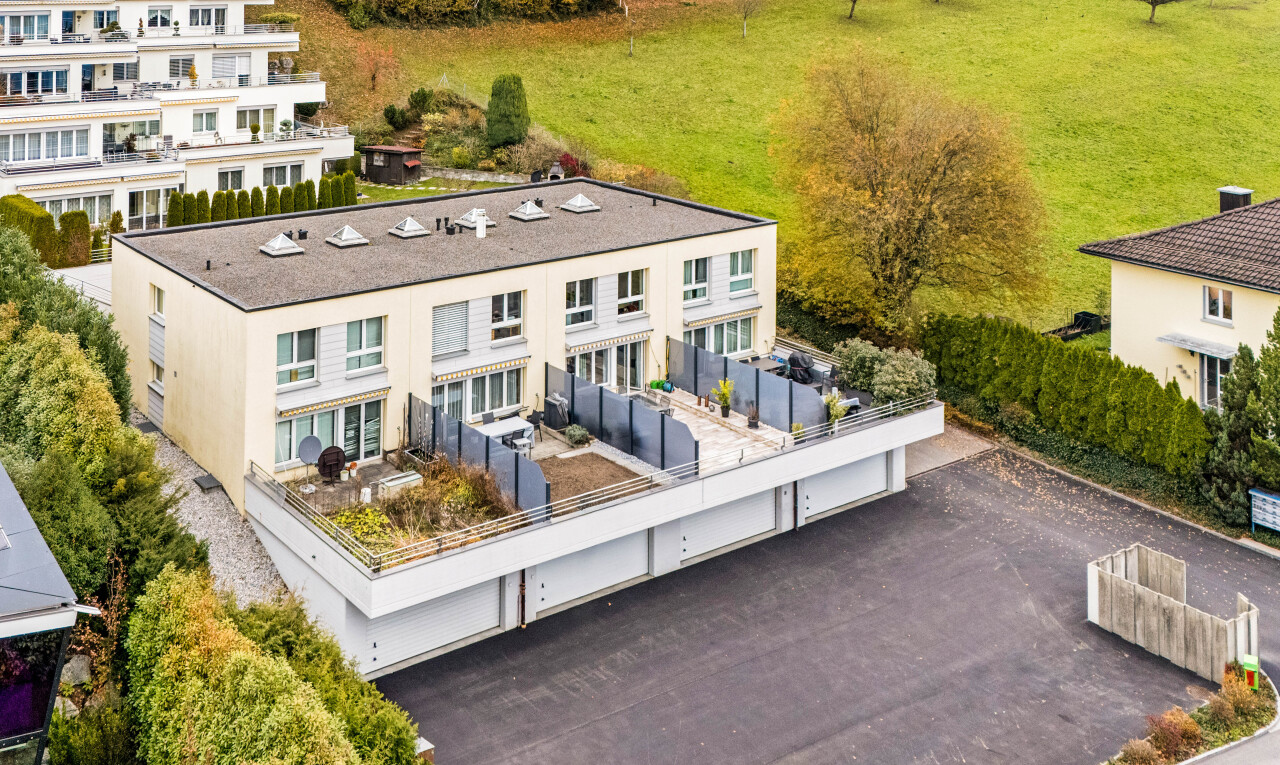 Reihenmittelhaus in Wollerau - 0