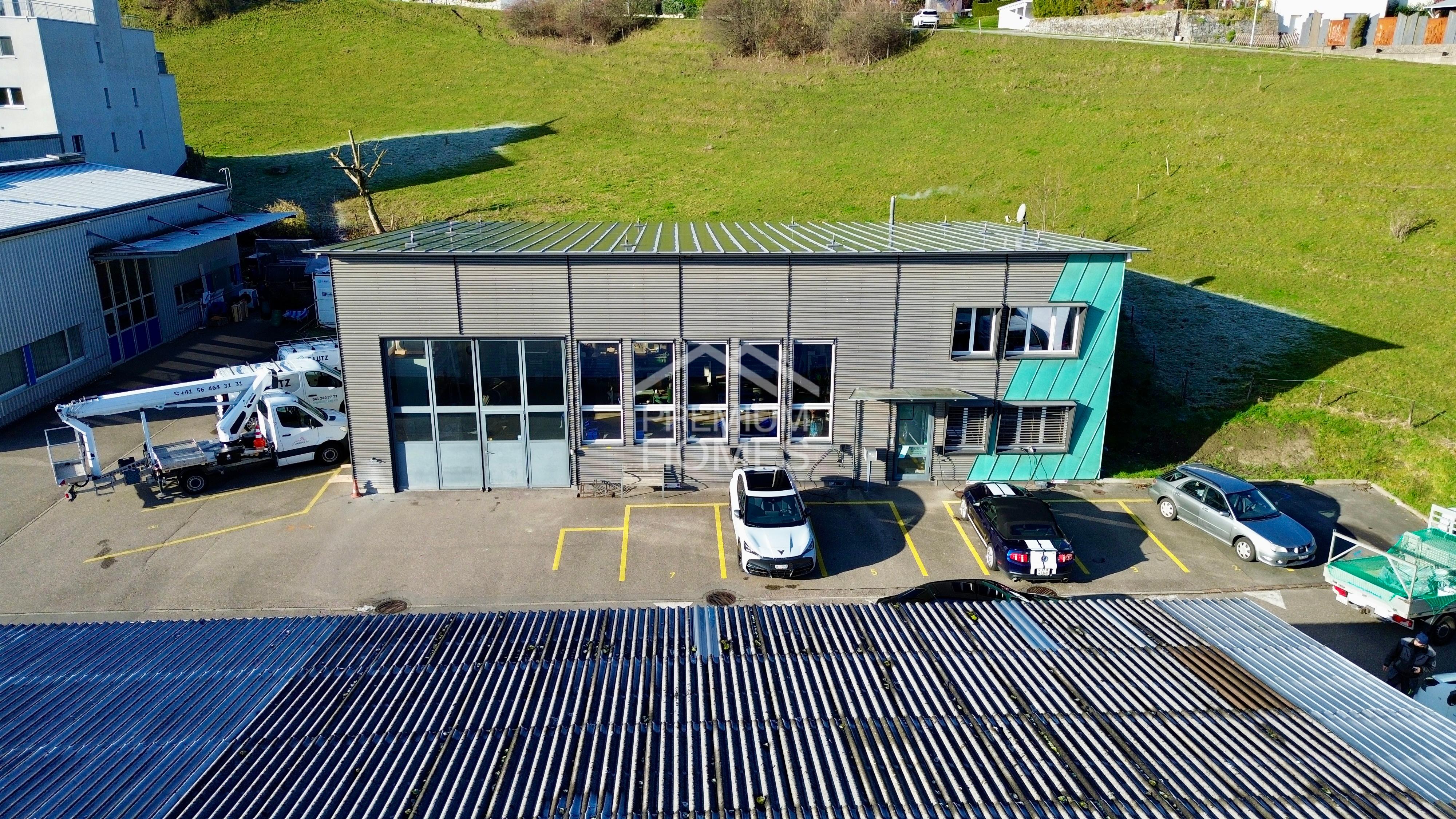 Attraktive Gewerbeliegenschaft in bester Lage! - 1