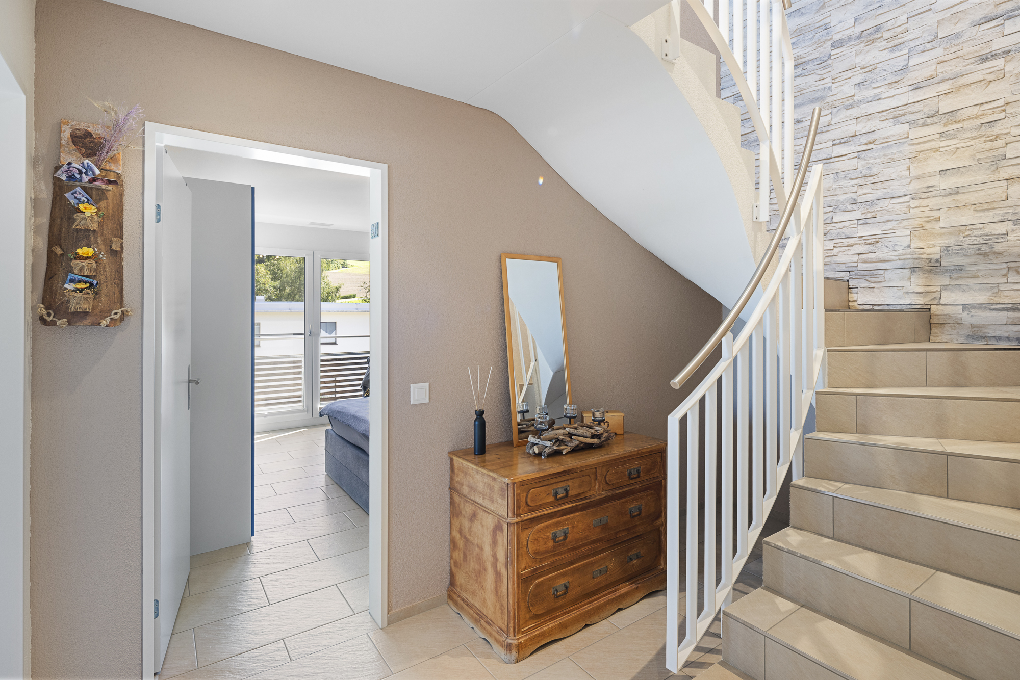 Zentrale und moderne Wohnoase mit sonniger Terrasse - 7