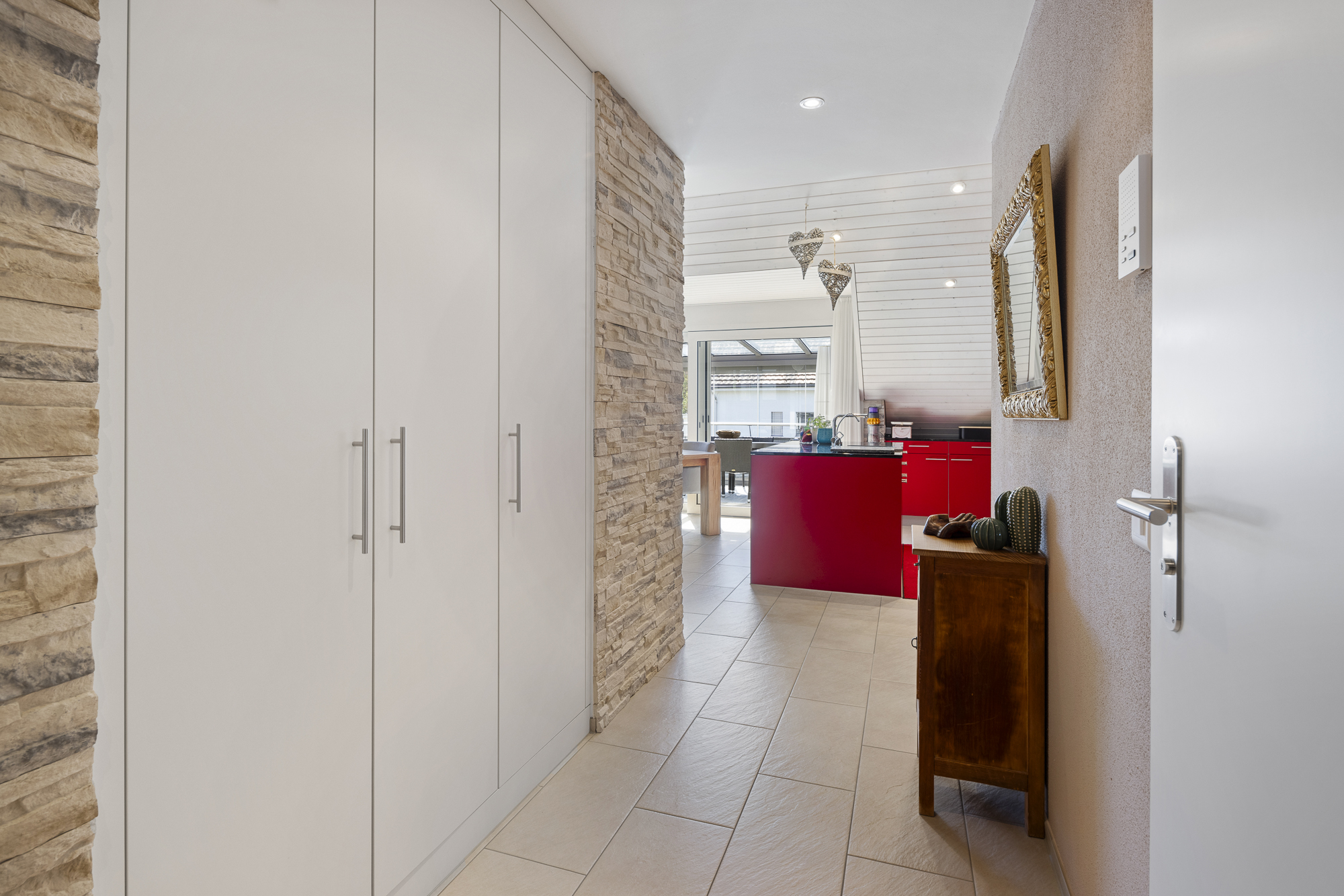 Zentrale und moderne Wohnoase mit sonniger Terrasse - 9