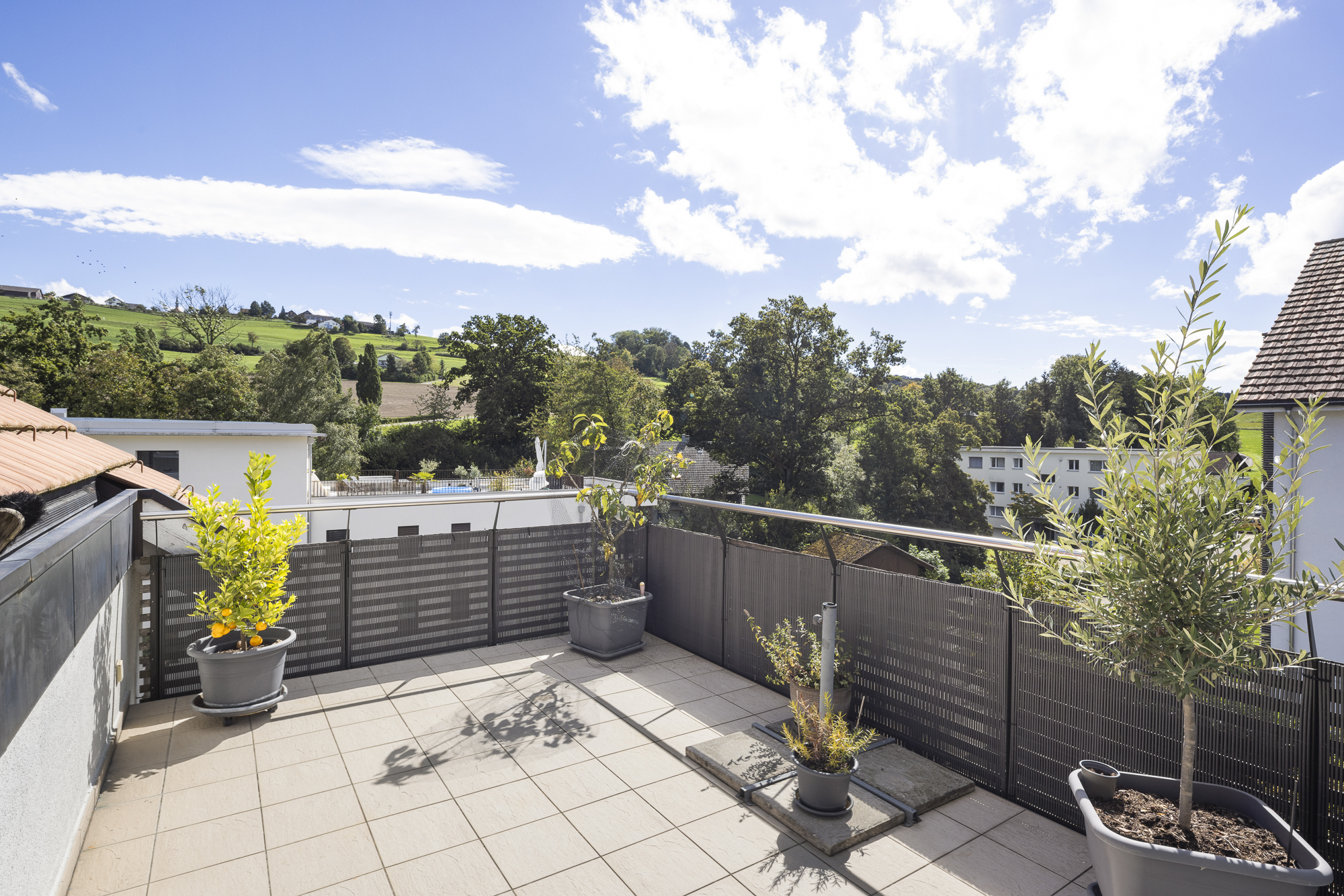 Zentrale und moderne Wohnoase mit sonniger Terrasse - 10