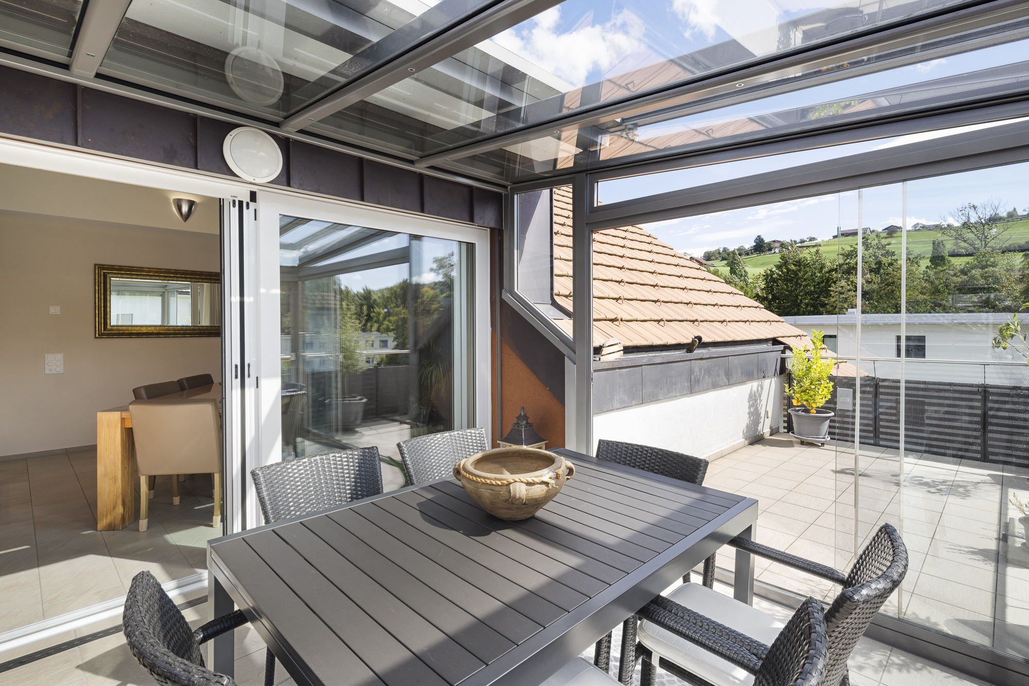 Zentrale und moderne Wohnoase mit sonniger Terrasse - 11