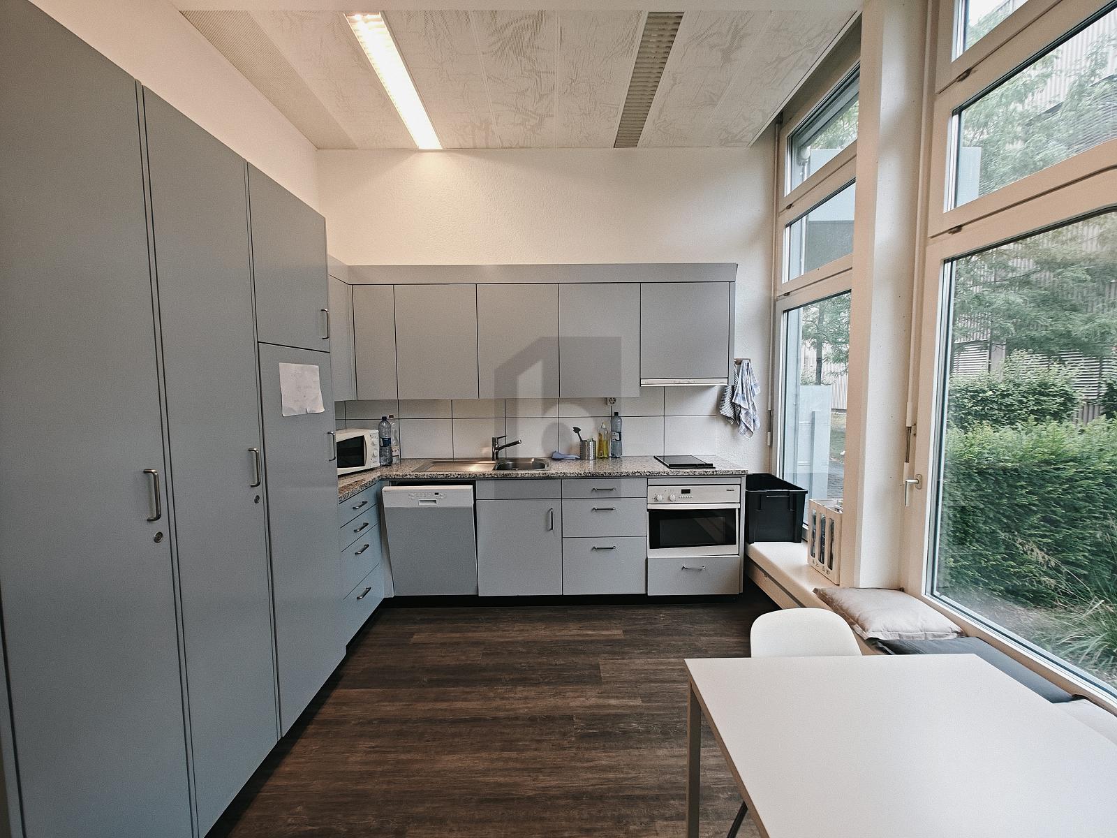 GROSSZÜGIG UND REPRÄSENTATIV - 4