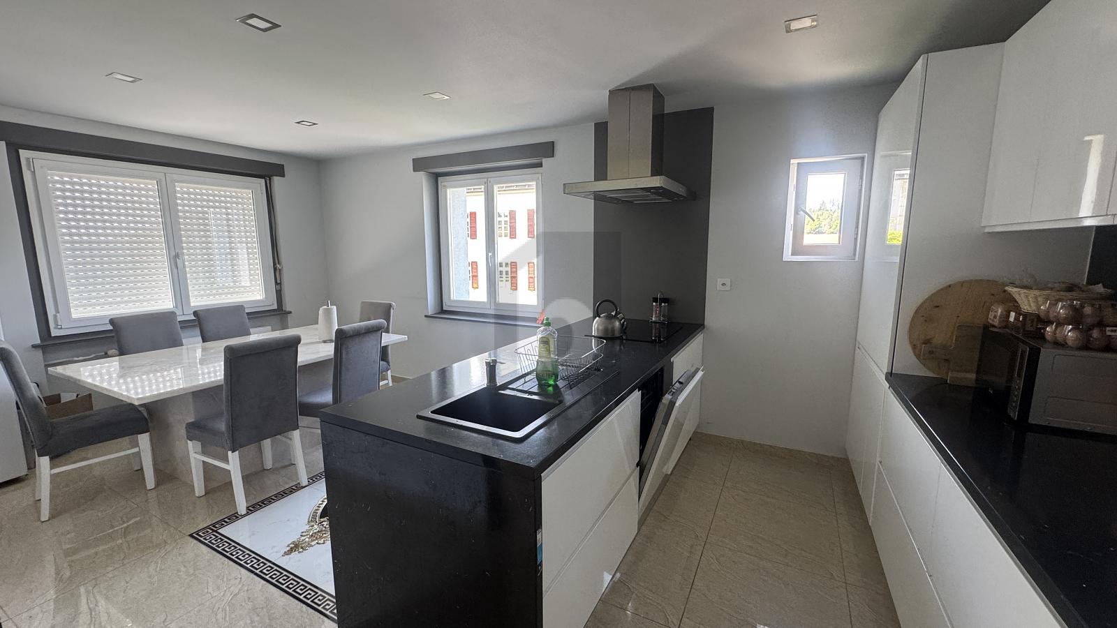 IDÉALEMENT SITUÉ AVEC 5% DE RENDEMENT - 3