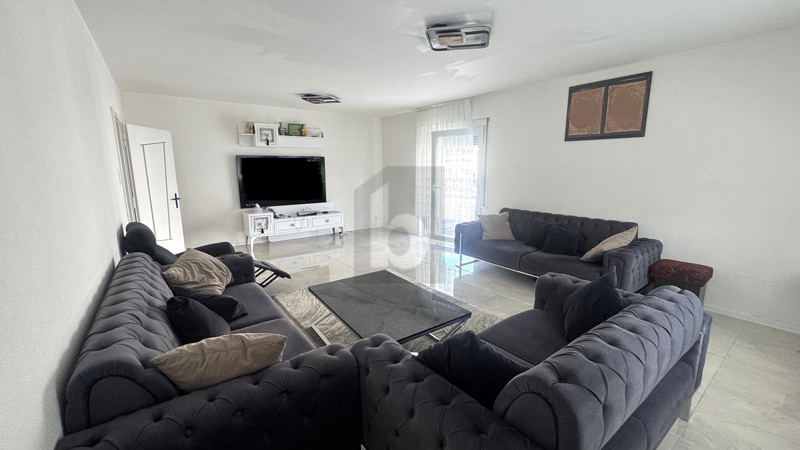 IDÉALEMENT SITUÉ AVEC 5% DE RENDEMENT - 4