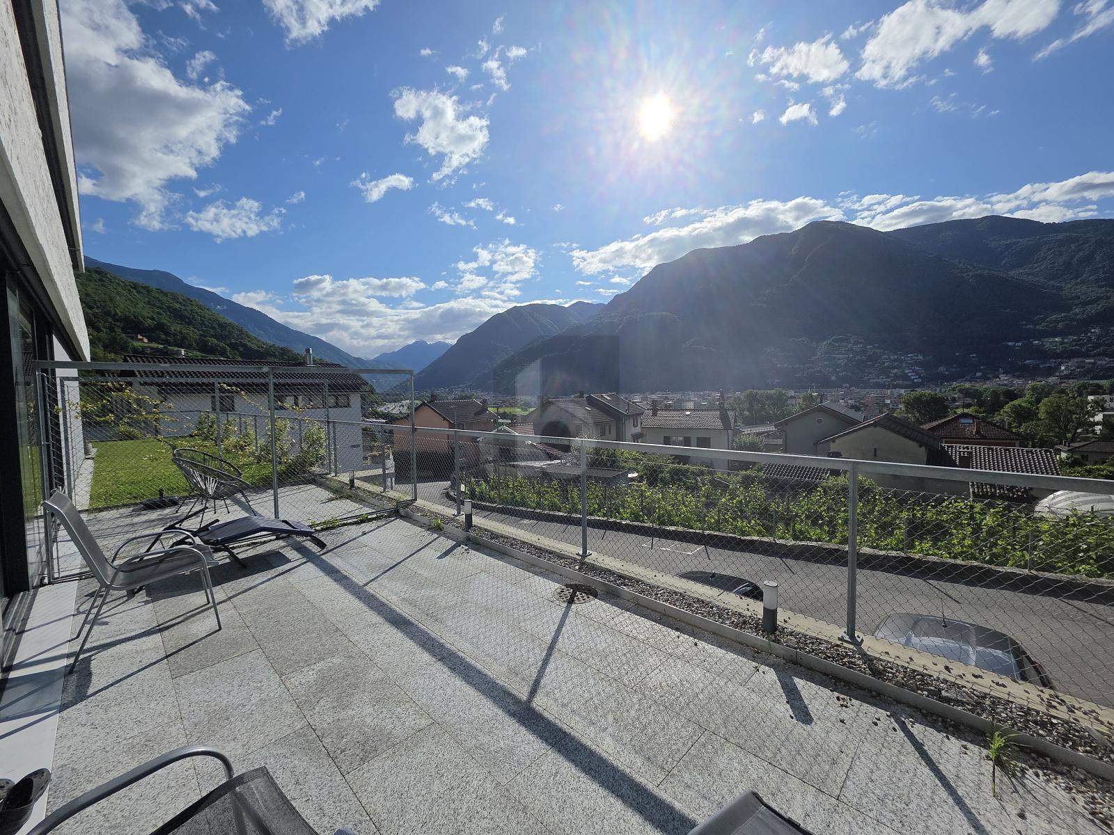 MODERNO, ACCOGLIENTE E LUMINOSO - 1